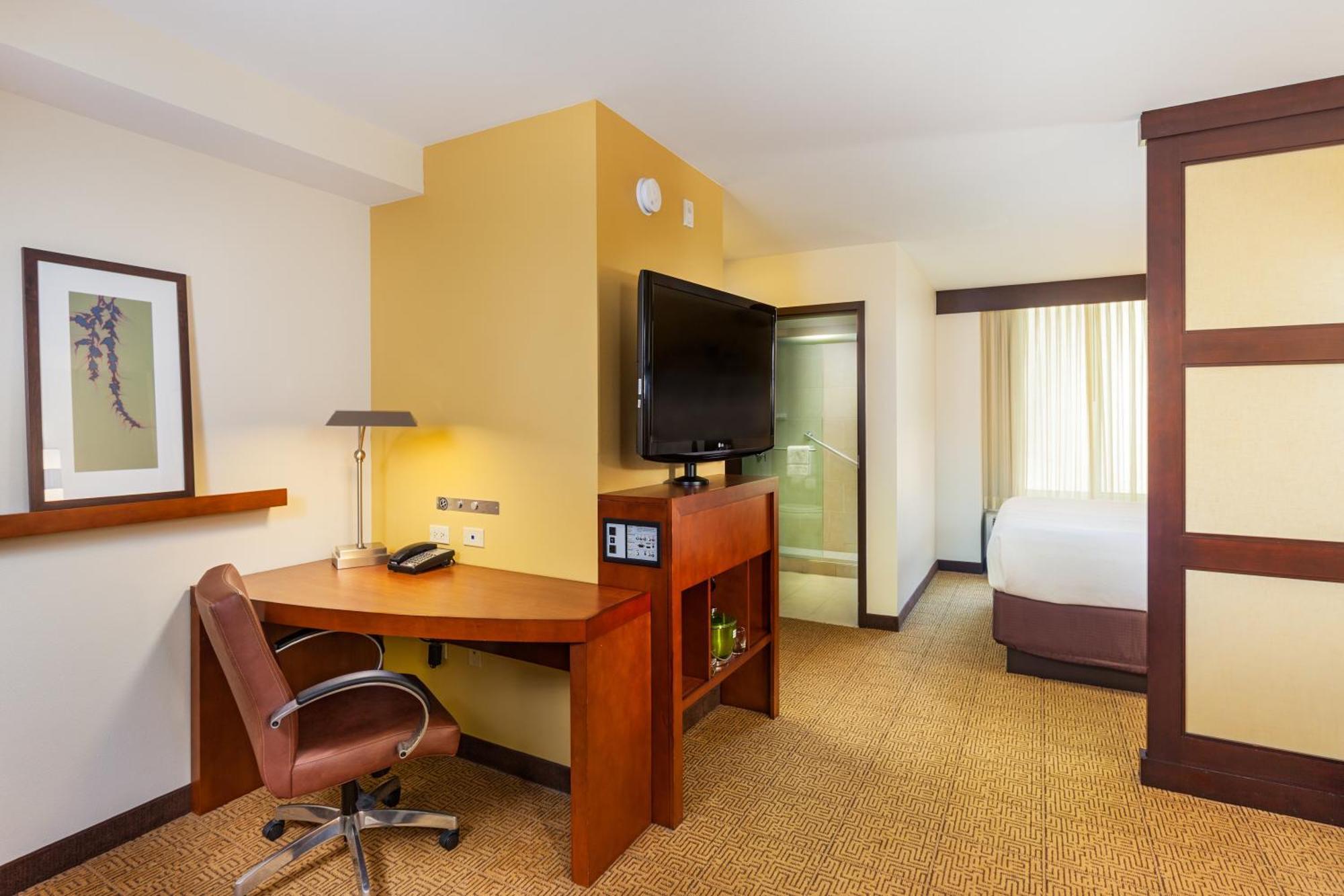King Room with Sofa Bed - High Floor,692492034:JPEG